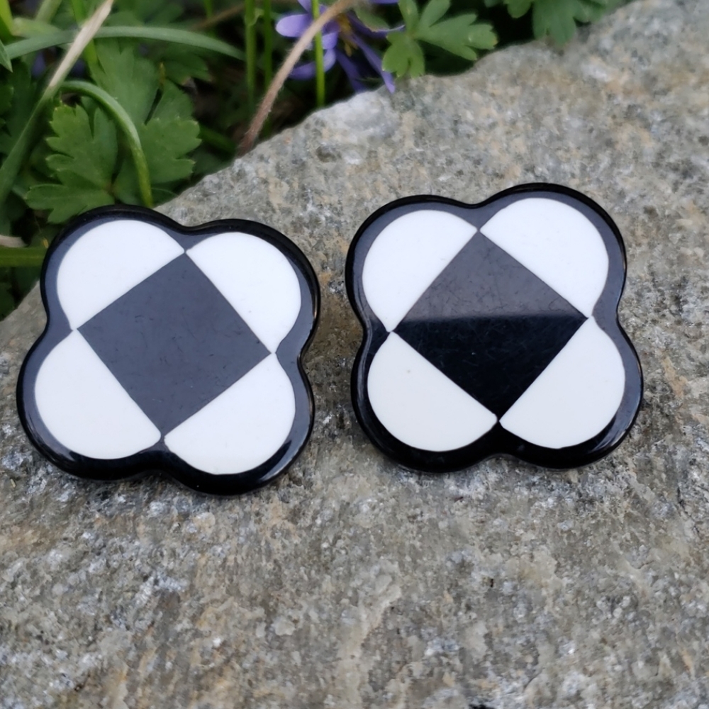Lrg Vintage Black White Geometric Design Earrings - Picture 4 of 8